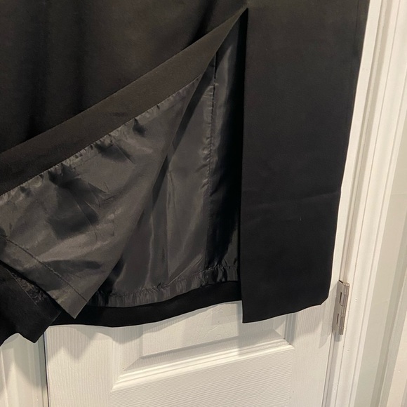 Talbots Size 14P Black Satin Finish Front Slit Zip Back Pencil Skirt Midi - Picture 4 of 9